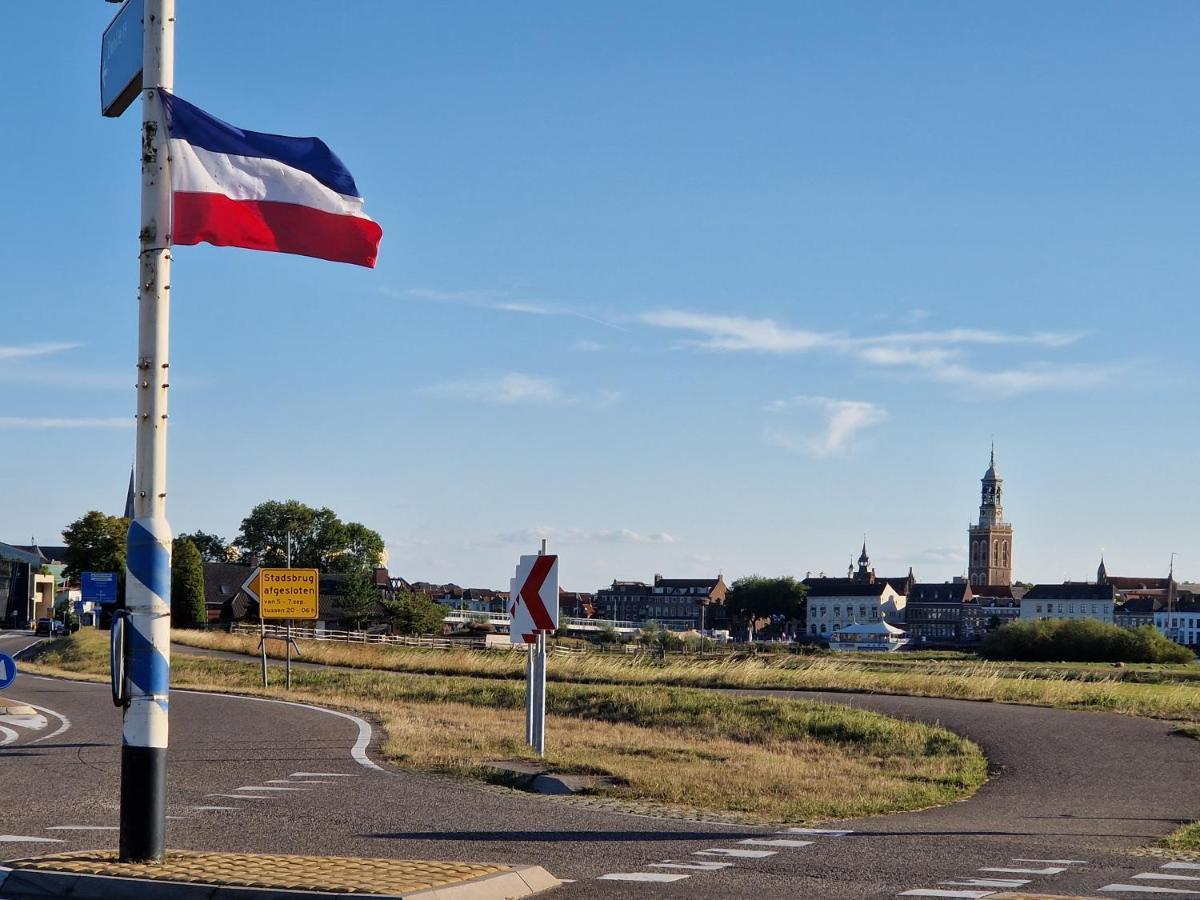 'T Hanzehuys Kampen Luaran gambar