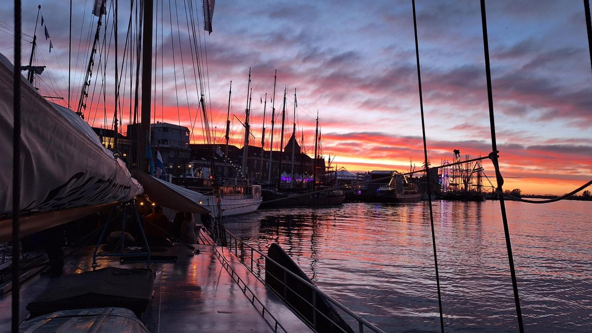 'T Hanzehuys Kampen Luaran gambar
